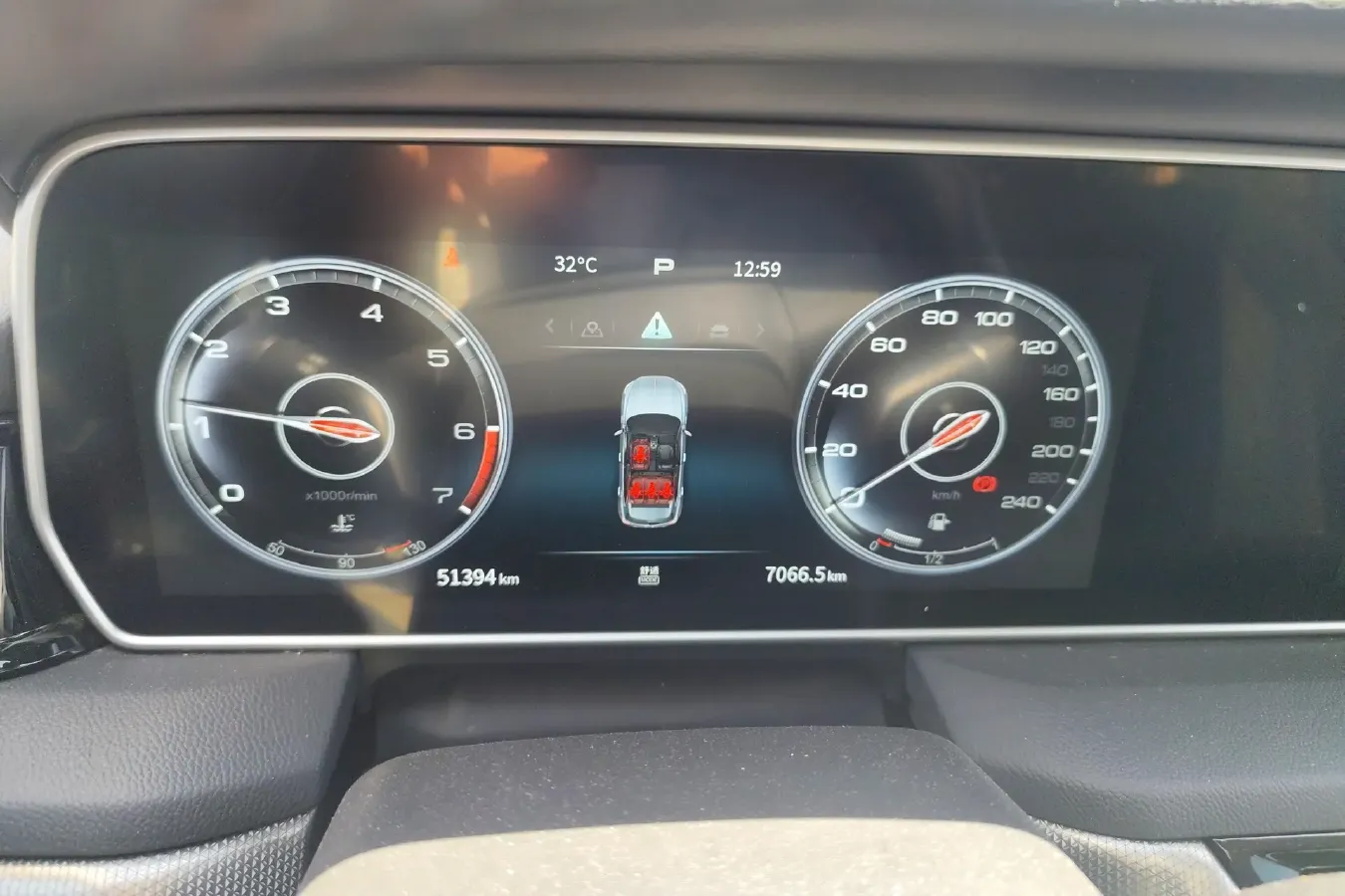 2022 HongQi HS5 2.0T 224HP L4 6AT,autocango,china used car exporter,china ev exporter,chinese used car exporter,chinese used ev exporter