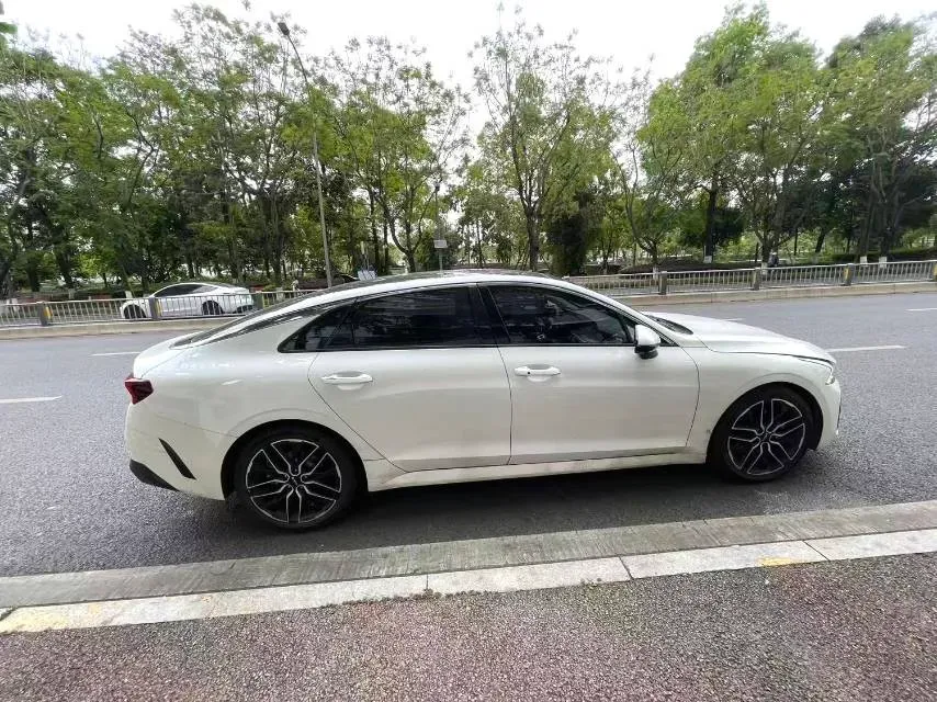 2021 Mazda CX-4 2.5L 192HP L4 6AT,autocango,china used car exporter,china ev exporter,chinese used car exporter,chinese used ev exporter