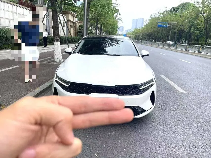 2021 Mazda CX-4 2.5L 192HP L4 6AT,autocango,china used car exporter,china ev exporter,chinese used car exporter,chinese used ev exporter