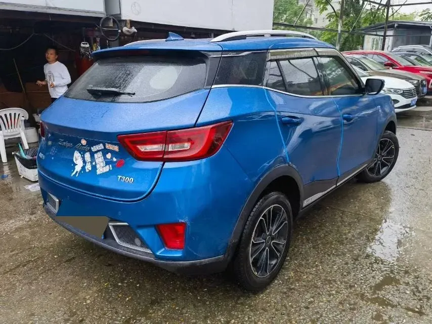 2017 Zotye T300 1.5L 112HP L4 5MT,autocango,china used car exporter,china ev exporter,chinese used car exporter,chinese used ev exporter