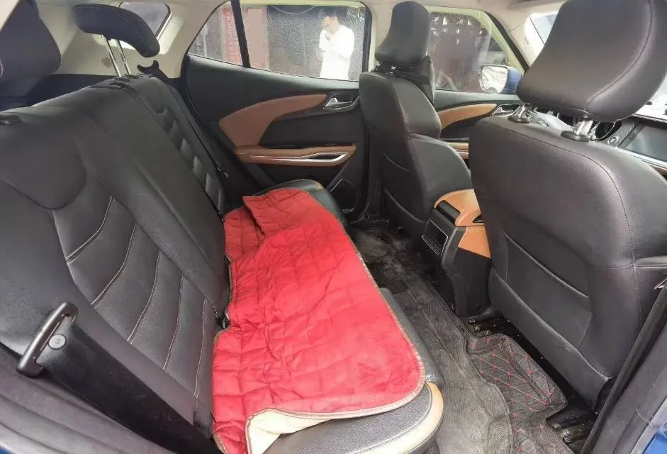 2017 Zotye T300 1.5L 112HP L4 5MT,autocango,china used car exporter,china ev exporter,chinese used car exporter,chinese used ev exporter