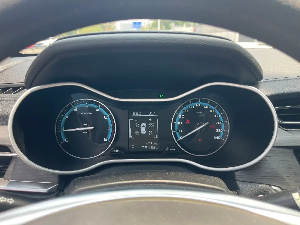 2021 Geely Emgrand 1.5L 109HP L4 CVT,autocango,china used car exporter,china ev exporter,chinese used car exporter,chinese used ev exporter