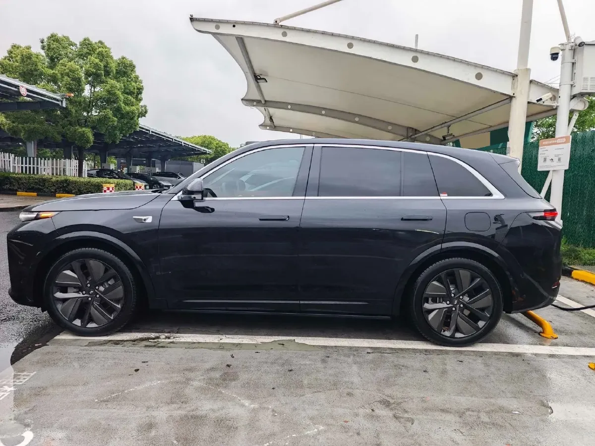 2024 Li L8 Range Extended 154HP REEV 42.8KWH,autocango,china used car exporter,china ev exporter,chinese used car exporter,chinese used ev exporter