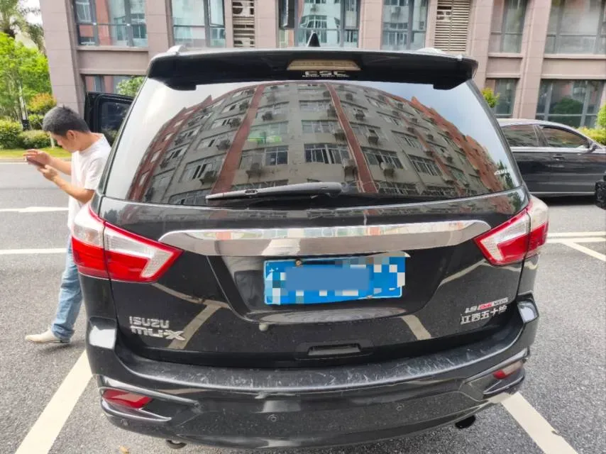 2020 Isuzu Mu-X 1.9T 166HP L4 6AT,autocango,china used car exporter,china ev exporter,chinese used car exporter,chinese used ev exporter