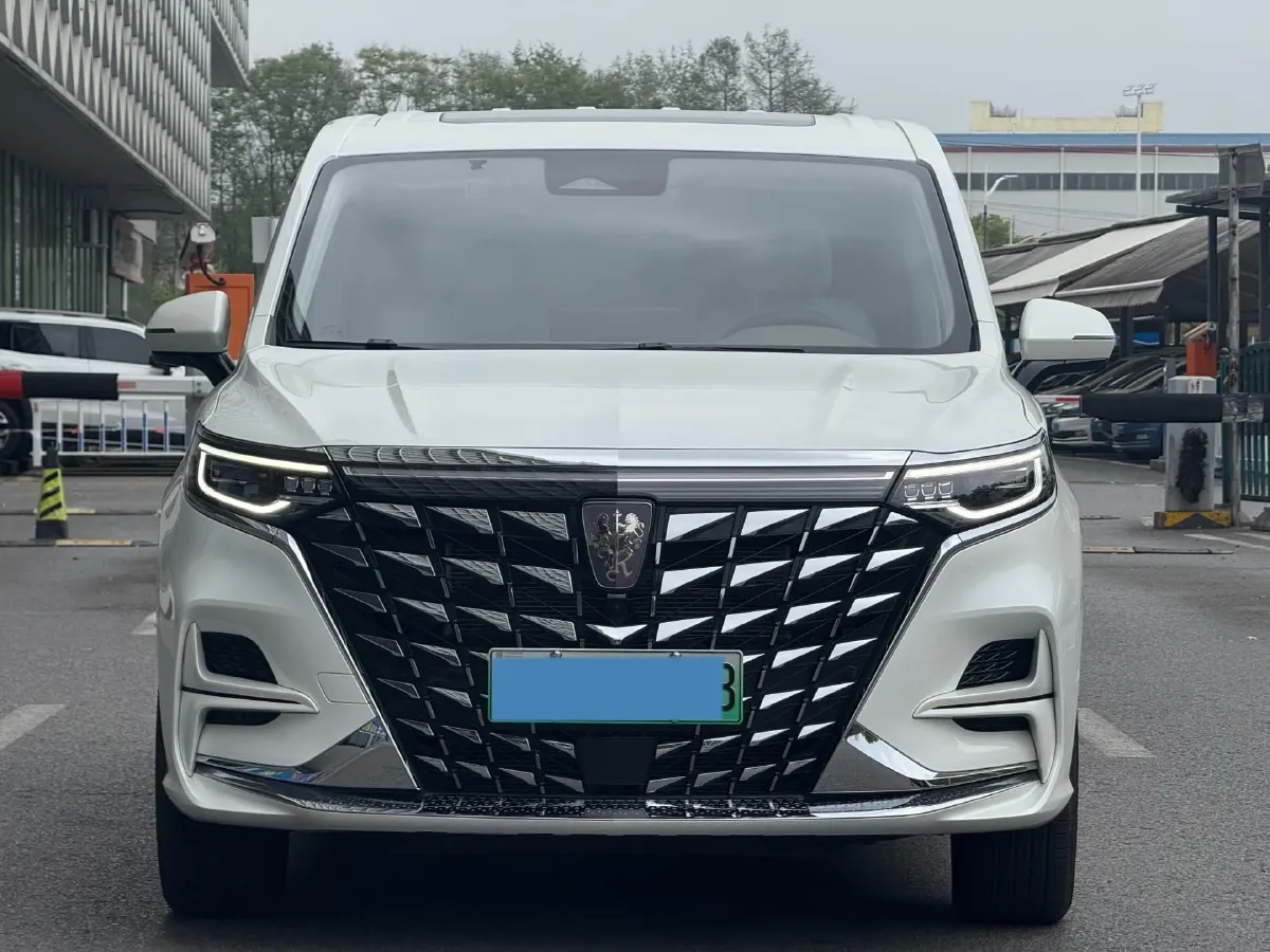2025 Roewe iMAX8 1.5T 150HP L4 1DHT PHEV 24.7KWH,autocango,china used car exporter,china ev exporter,chinese used car exporter,chinese used ev exporter