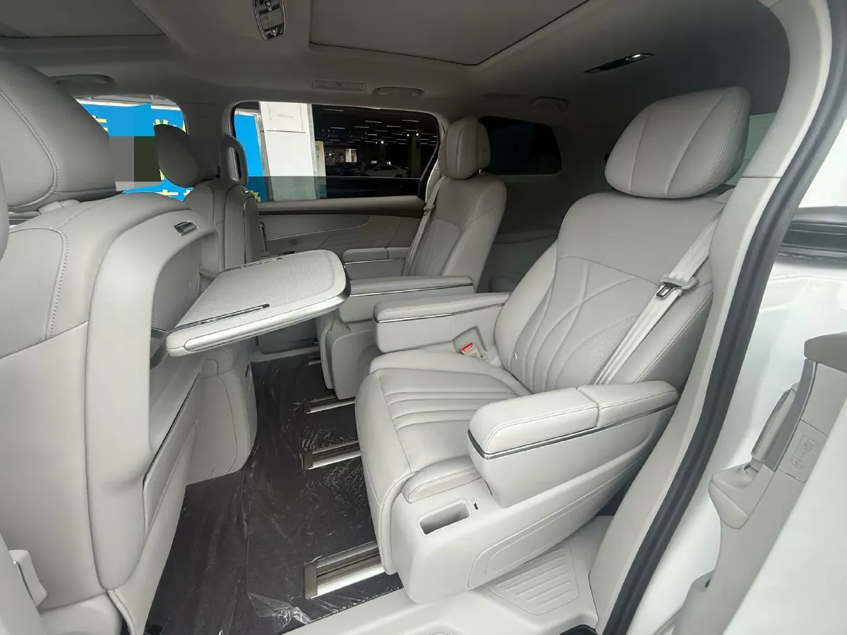 2025 Roewe iMAX8 1.5T 150HP L4 1DHT PHEV 24.7KWH,autocango,china used car exporter,china ev exporter,chinese used car exporter,chinese used ev exporter