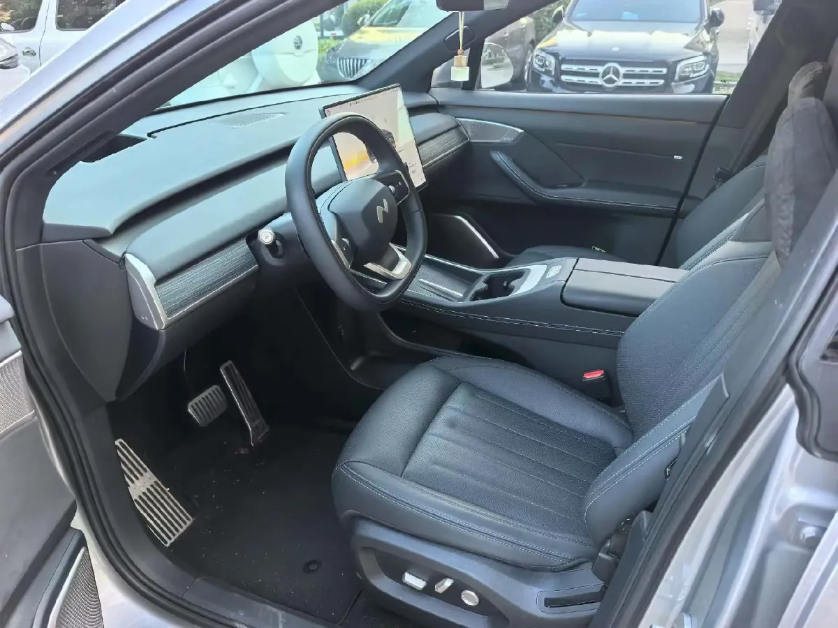 2024 ONVO L60 BEV 60KWH,autocango,china used car exporter,china ev exporter,chinese used car exporter,chinese used ev exporter