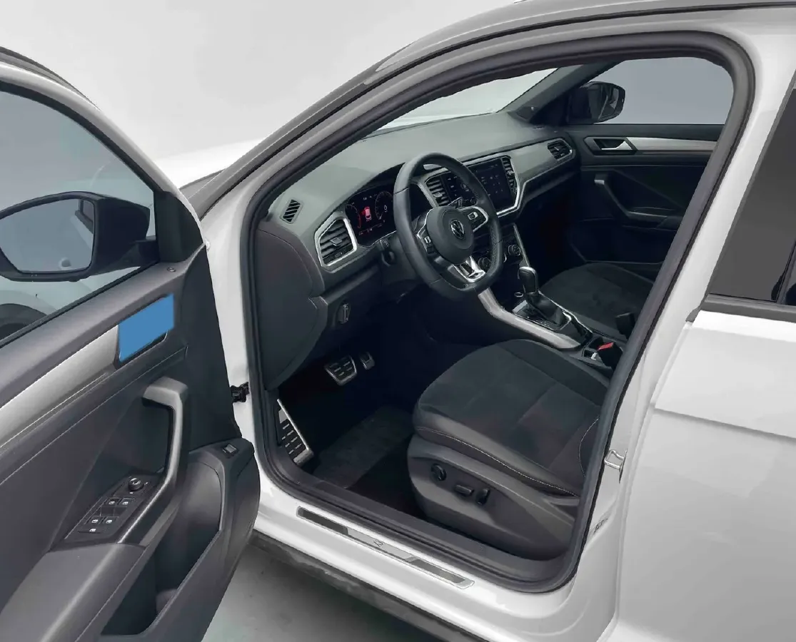 2022 Volkswagen T-Roc 1.4T 150HP L4 7DCT,autocango,china used car exporter,china ev exporter,chinese used car exporter,chinese used ev exporter