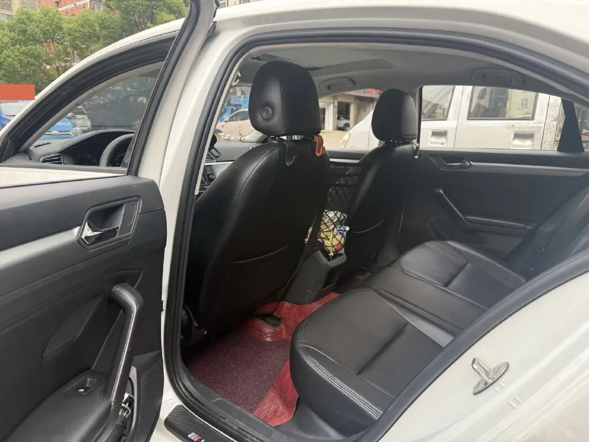 2019 Volkswagen T-Cross 1.4T 150HP L4 7DCT,autocango,china used car exporter,china ev exporter,chinese used car exporter,chinese used ev exporter