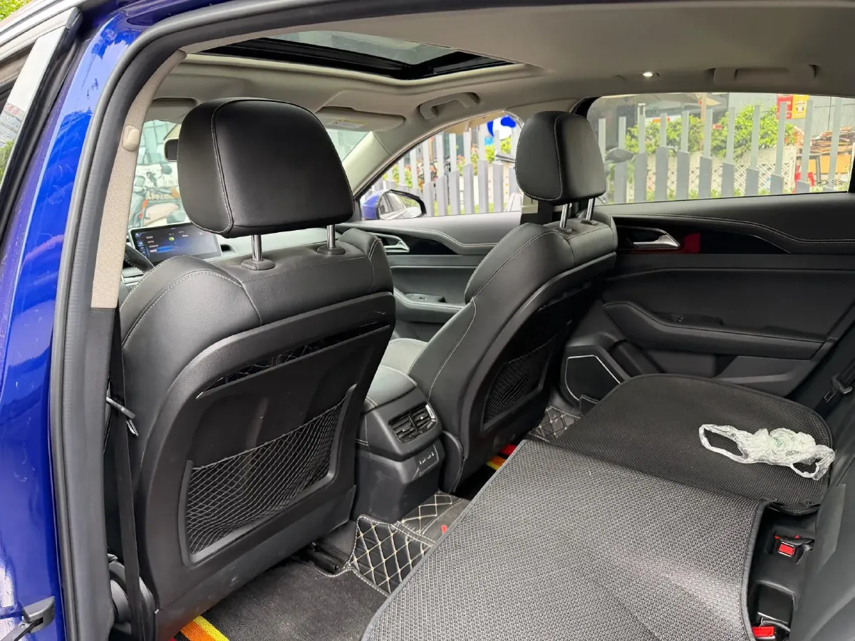 2019 HongQi H5 1.8T 180HP L4 6AT,autocango,china used car exporter,china ev exporter,chinese used car exporter,chinese used ev exporter