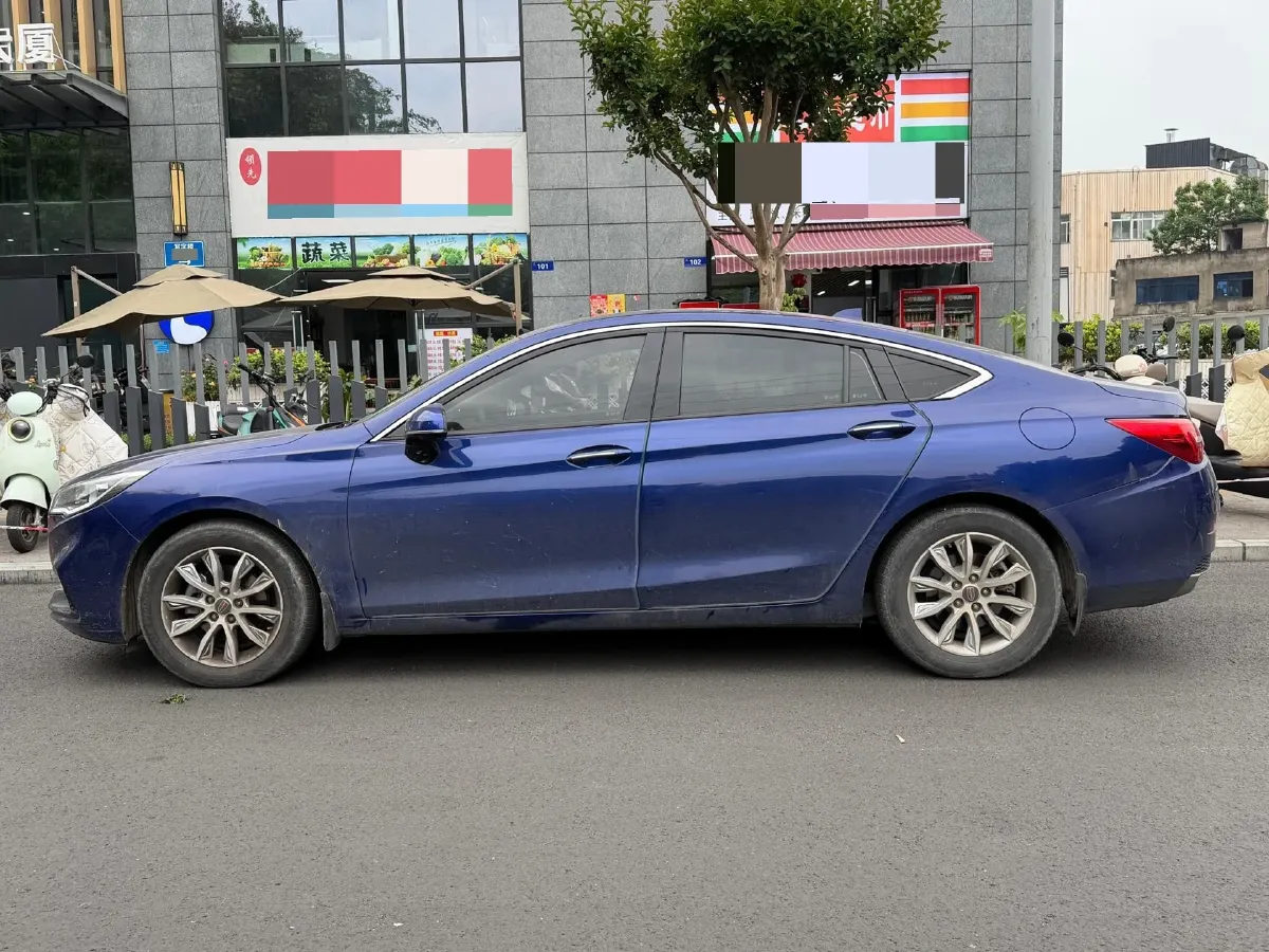 2019 HongQi H5 1.8T 180HP L4 6AT,autocango,china used car exporter,china ev exporter,chinese used car exporter,chinese used ev exporter