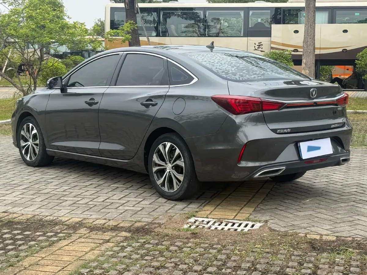 2021 ChangAn Eado 1.4T 160HP L4 7DCT,autocango,china used car exporter,china ev exporter,chinese used car exporter,chinese used ev exporter