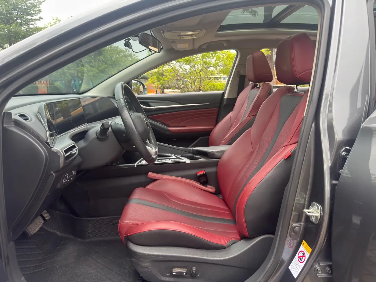 2021 ChangAn Eado 1.4T 160HP L4 7DCT,autocango,china used car exporter,china ev exporter,chinese used car exporter,chinese used ev exporter