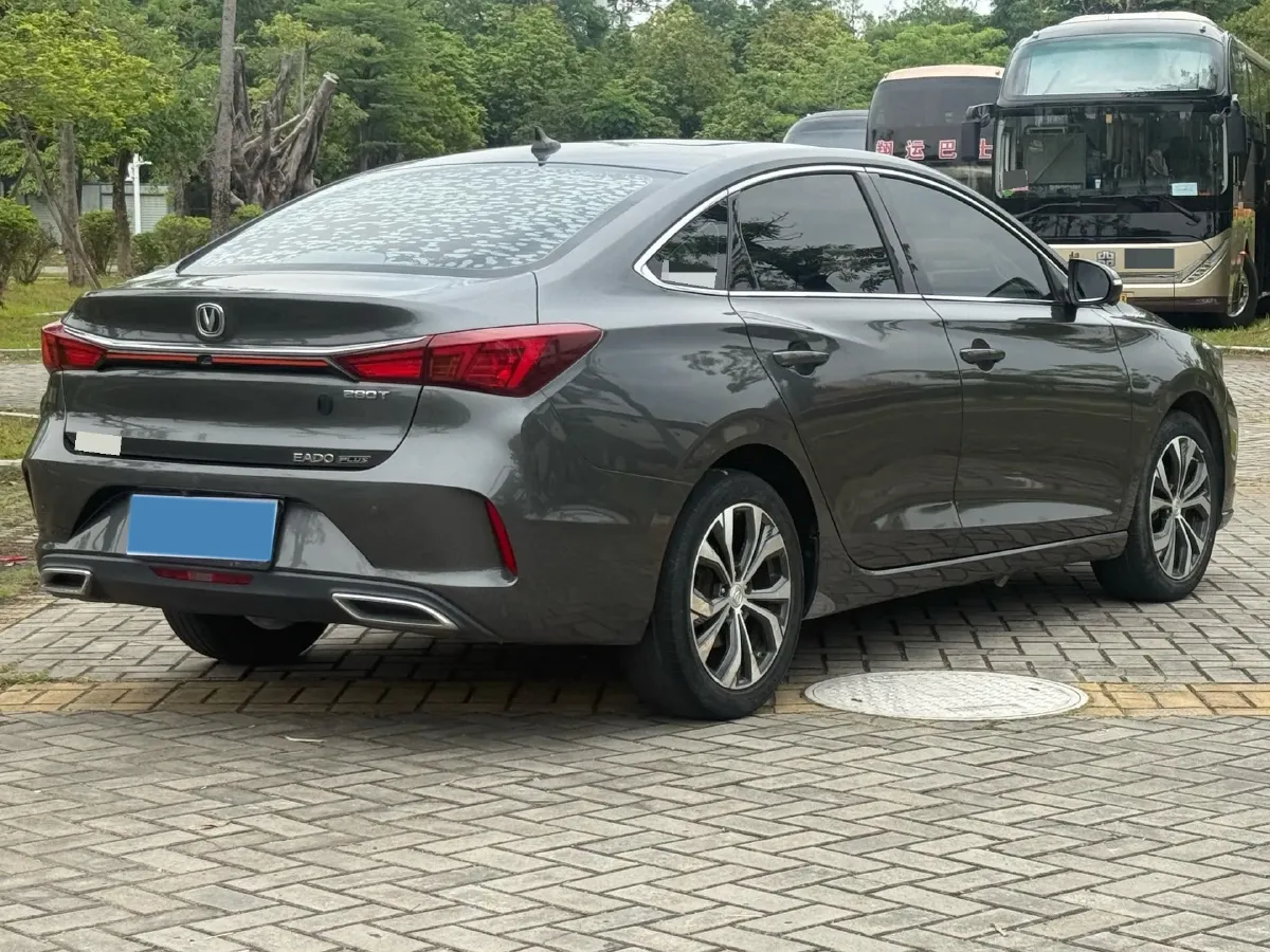 2021 ChangAn Eado 1.4T 160HP L4 7DCT,autocango,china used car exporter,china ev exporter,chinese used car exporter,chinese used ev exporter