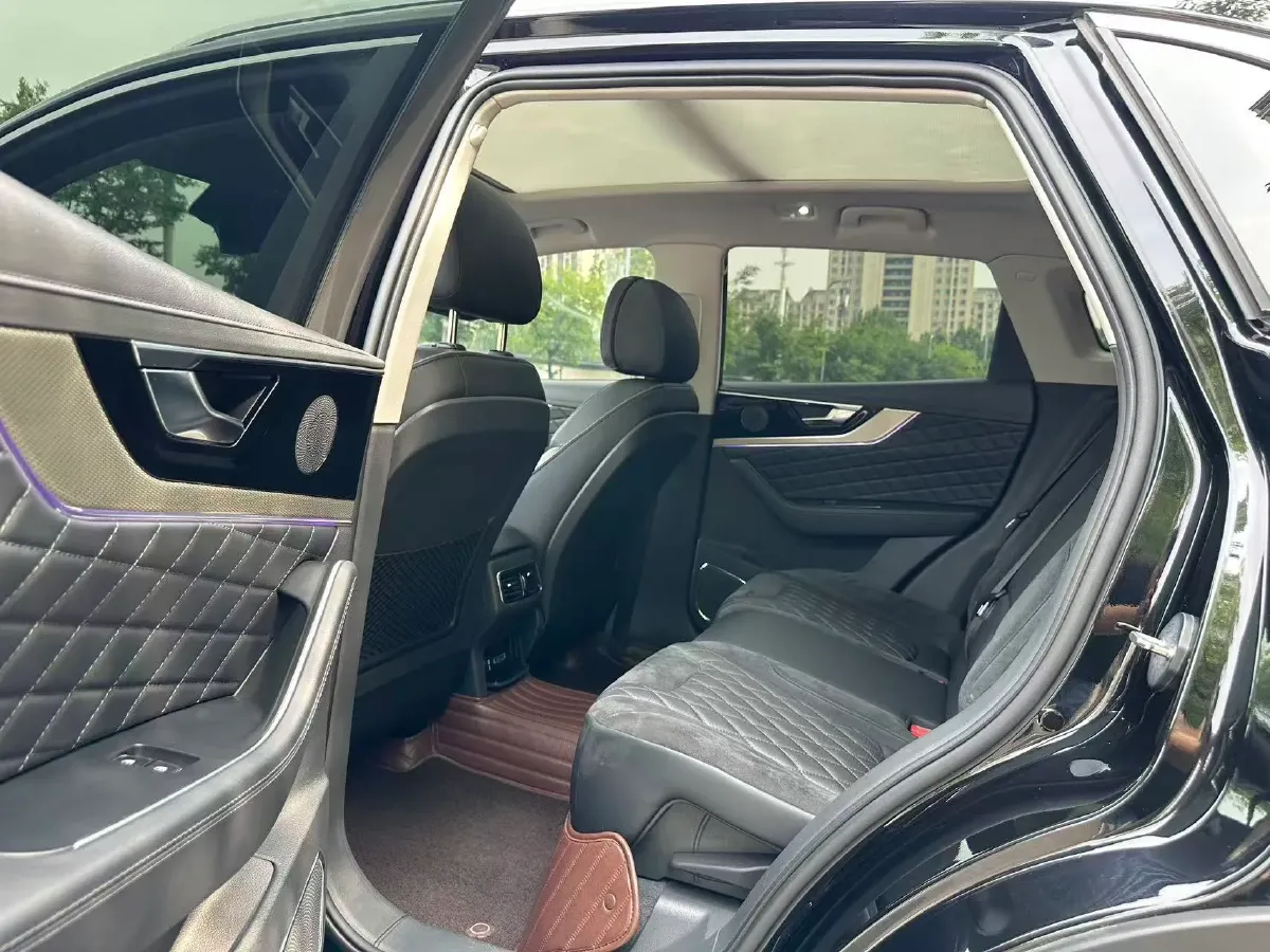 2019 HongQi HS5 2.0T 224HP L4 6AT,autocango,china used car exporter,china ev exporter,chinese used car exporter,chinese used ev exporter
