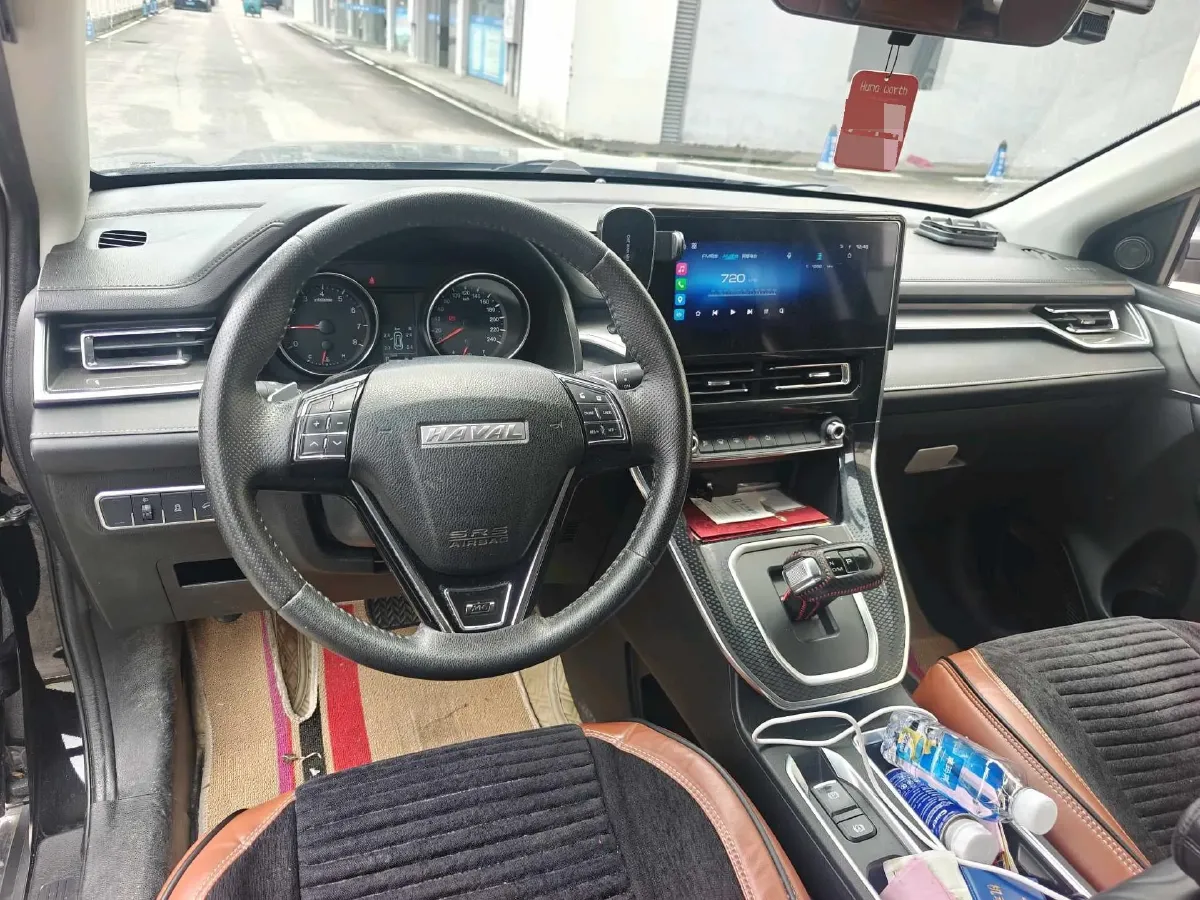 2021 Haval M6 1.5T 150HP L4 7DCT,autocango,china used car exporter,china ev exporter,chinese used car exporter,chinese used ev exporter