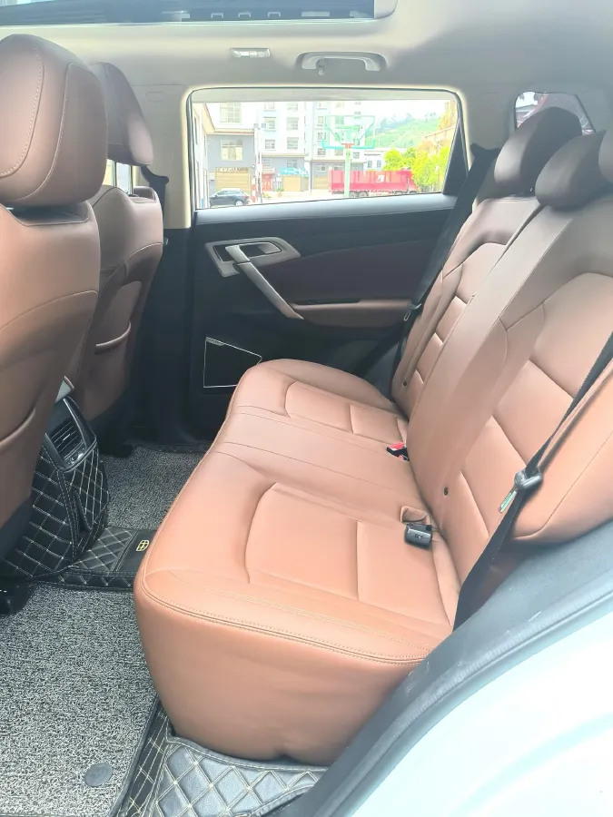 2021 Ford Escort 1.5L 122HP L3 6AT,autocango,china used car exporter,china ev exporter,chinese used car exporter,chinese used ev exporter