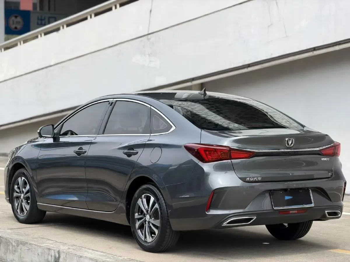 2021 ChangAn Eado 1.4T 160HP L4 7DCT,autocango,china used car exporter,china ev exporter,chinese used car exporter,chinese used ev exporter