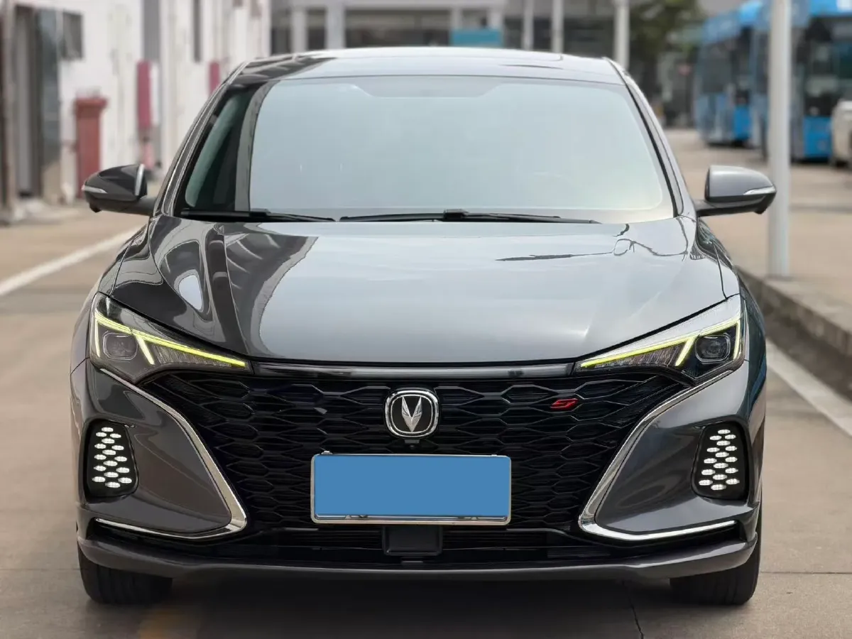 2021 ChangAn Eado 1.4T 160HP L4 7DCT,autocango,china used car exporter,china ev exporter,chinese used car exporter,chinese used ev exporter