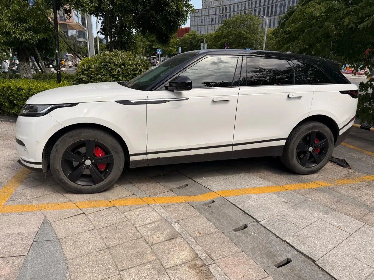 2020 Land Rover Range Rover Velar 2.0T 250HP L4 8AT,autocango,china used car exporter,china ev exporter,chinese used car exporter,chinese used ev exporter