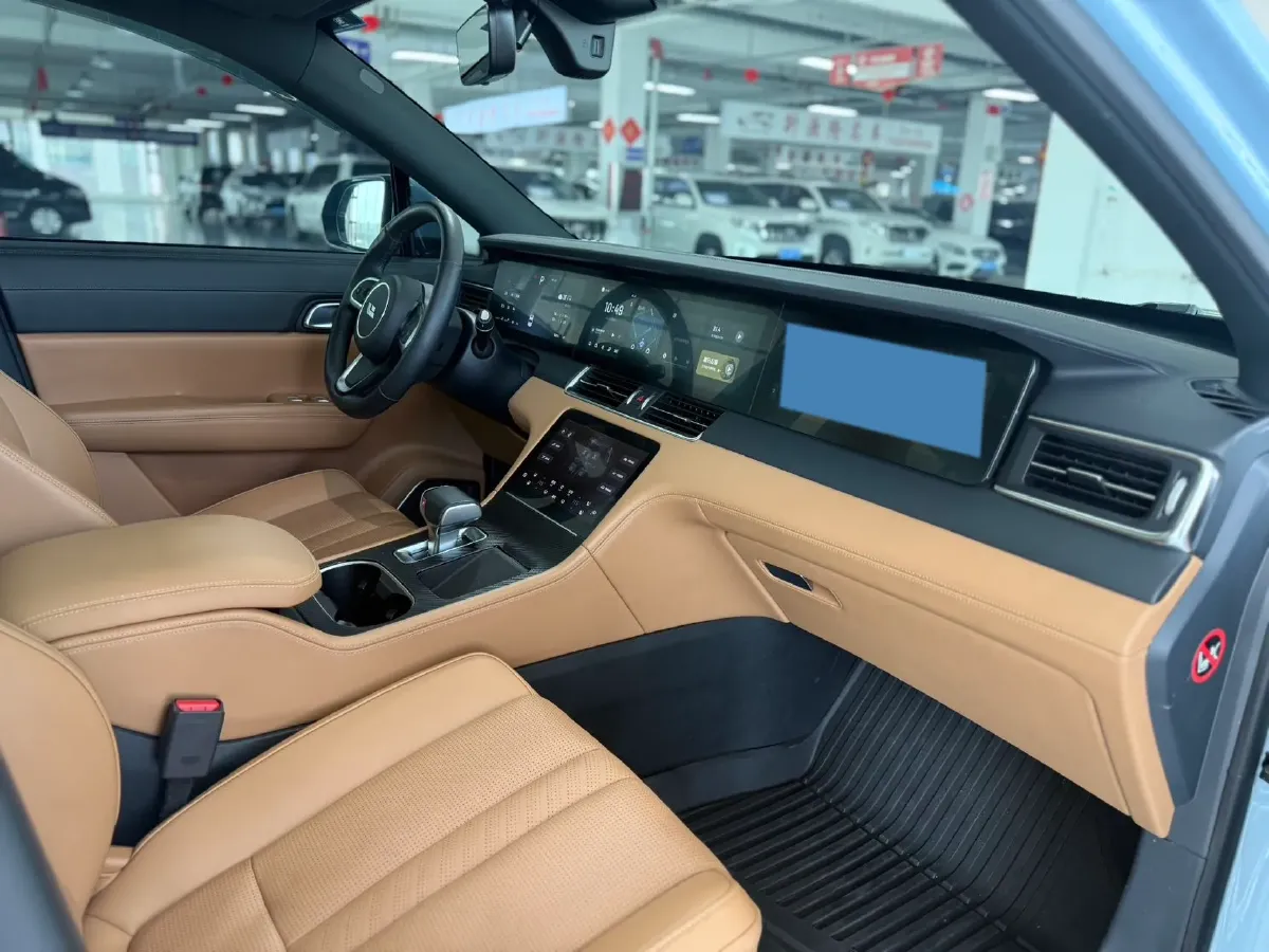 2020 Li ONE Range Extended 131HP REEV 40.5KWH,autocango,china used car exporter,china ev exporter,chinese used car exporter,chinese used ev exporter