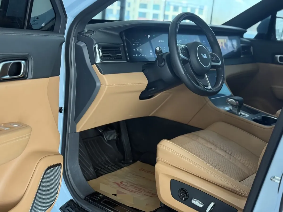 2020 Li ONE Range Extended 131HP REEV 40.5KWH,autocango,china used car exporter,china ev exporter,chinese used car exporter,chinese used ev exporter