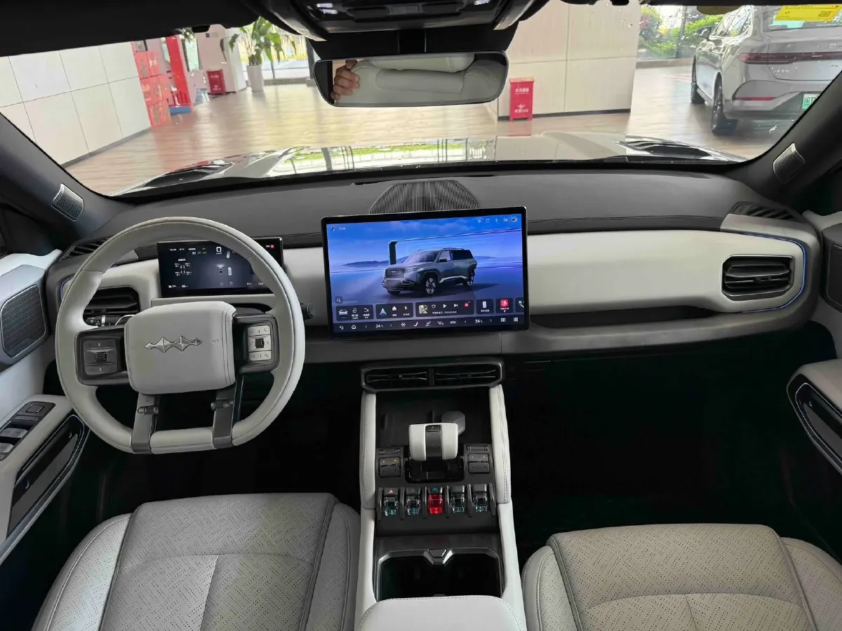 2025 FangChengBao Tai 3 BEV,autocango,china used car exporter,china ev exporter,chinese used car exporter,chinese used ev exporter