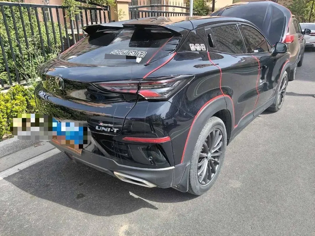 2021 ChangAn UNI-T 1.5T 180HP L4 7DCT,autocango,china used car exporter,china ev exporter,chinese used car exporter,chinese used ev exporter