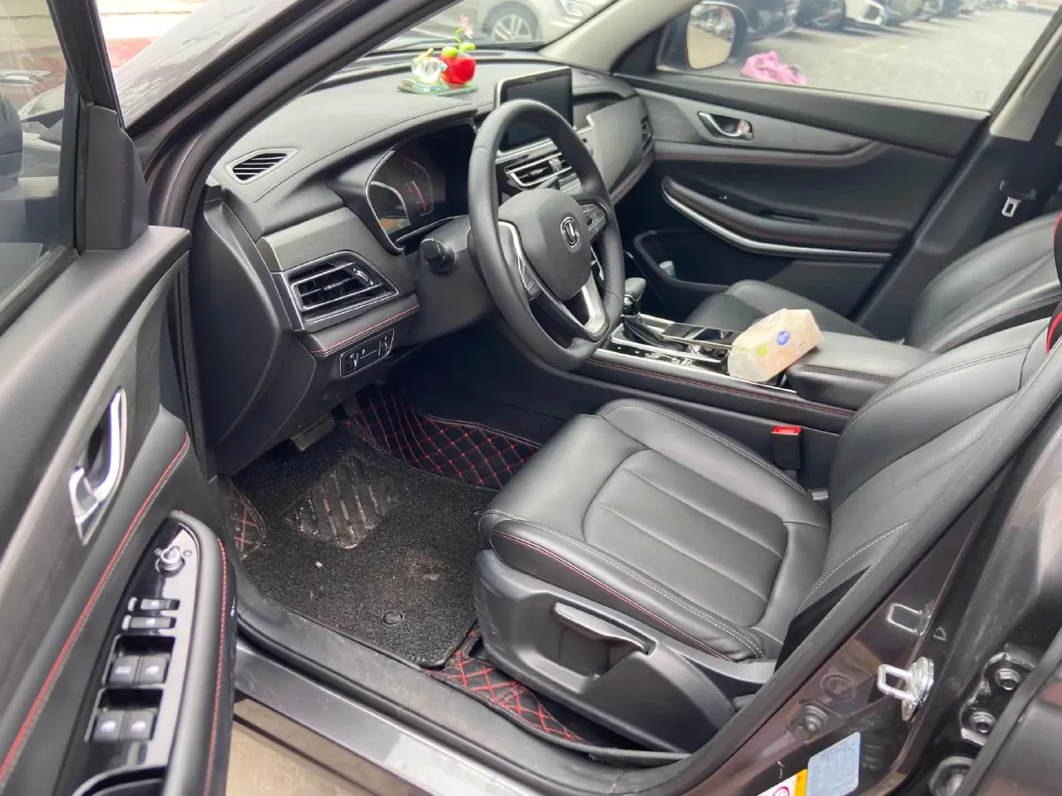 2021 ChangAn CS75 1.5T 178HP L4 7DCT,autocango,china used car exporter,china ev exporter,chinese used car exporter,chinese used ev exporter