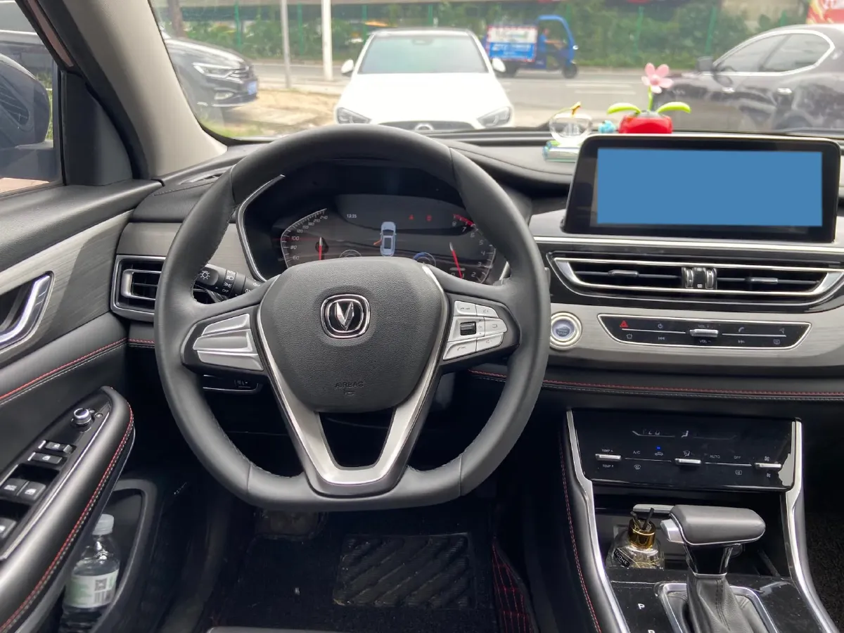 2021 ChangAn CS75 1.5T 178HP L4 7DCT,autocango,china used car exporter,china ev exporter,chinese used car exporter,chinese used ev exporter