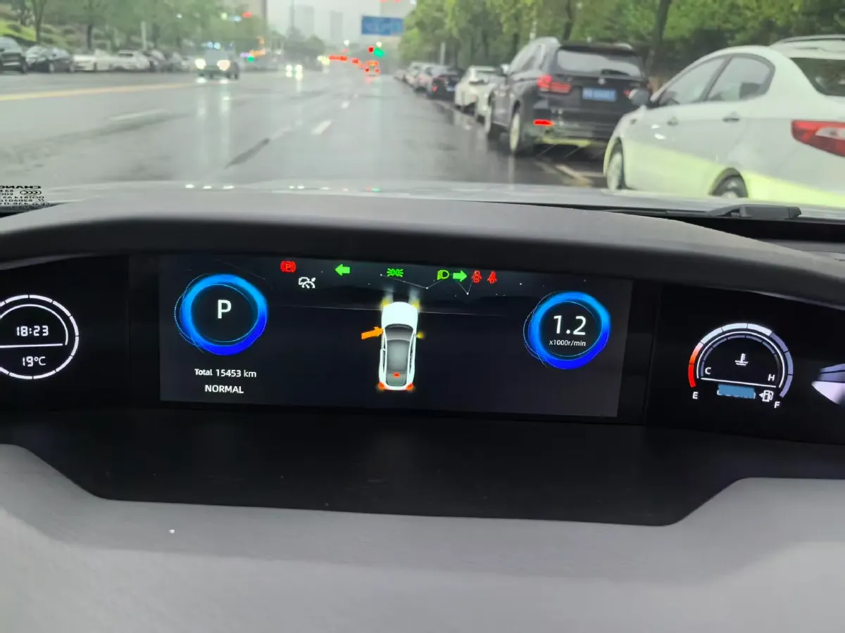 2022 ChangAn UNI-V 1.5T 188HP L4 7DCT,autocango,china used car exporter,china ev exporter,chinese used car exporter,chinese used ev exporter