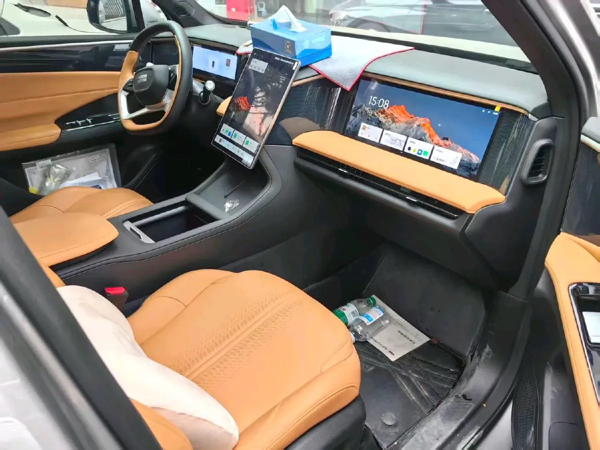 2024 Geely Galaxy L7 1.5T 163HP L4 3DHT PHEV 9.11KWH,autocango,china used car exporter,china ev exporter,chinese used car exporter,chinese used ev exporter