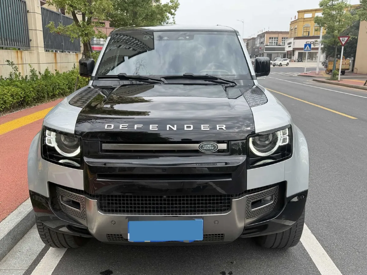 2023 Land Rover Defender 3.0T 400HP L6 8AT,autocango,china used car exporter,china ev exporter,chinese used car exporter,chinese used ev exporter