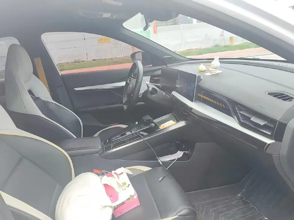 2021 MG 5 1.5T 173HP L4 7DCT,autocango,china used car exporter,china ev exporter,chinese used car exporter,chinese used ev exporter