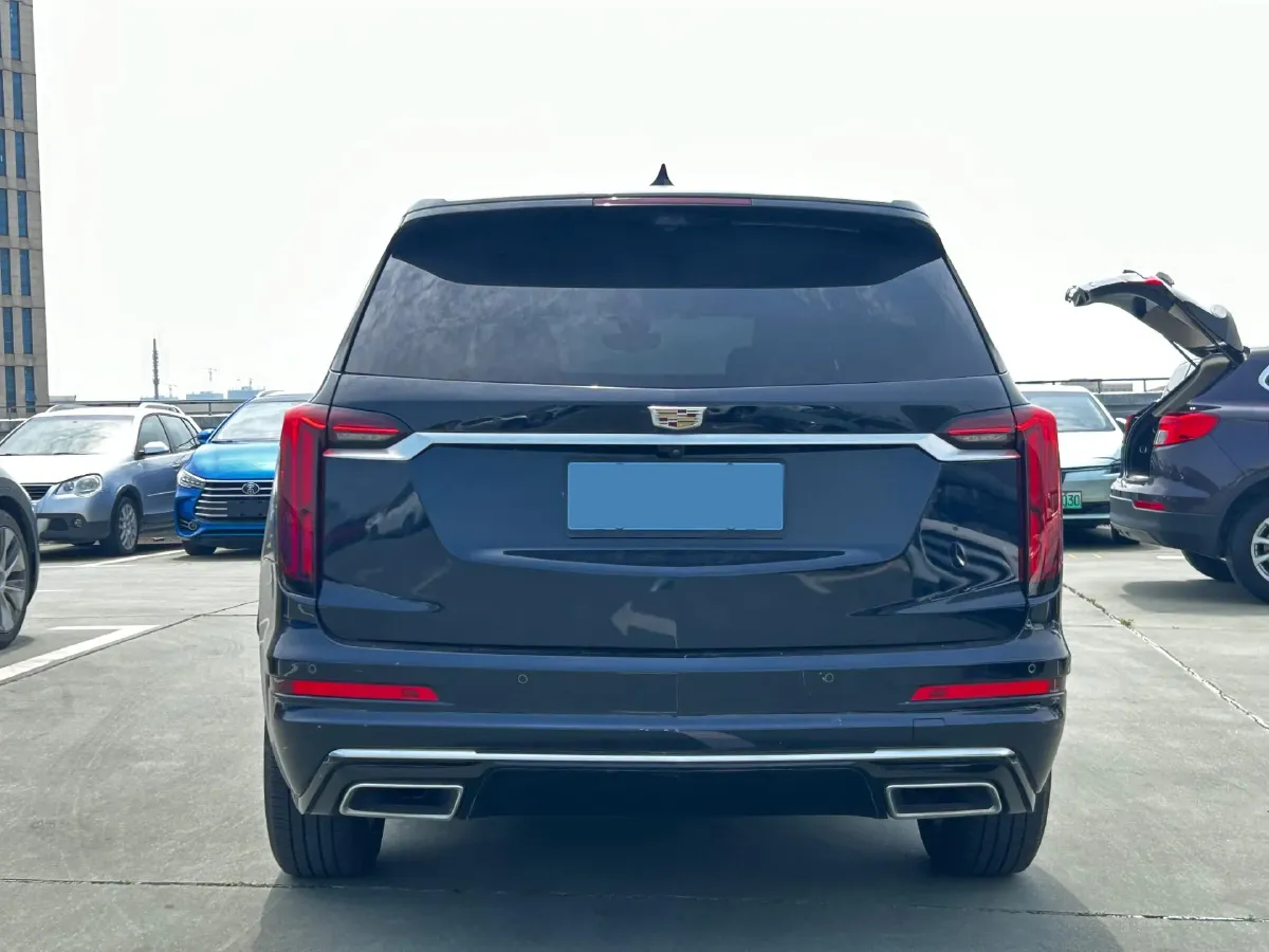 2022 Cadillac XT6 2.0T 237HP L4 9AT,autocango,china used car exporter,china ev exporter,chinese used car exporter,chinese used ev exporter