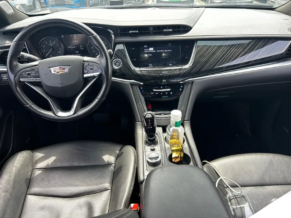 2022 Cadillac XT6 2.0T 237HP L4 9AT,autocango,china used car exporter,china ev exporter,chinese used car exporter,chinese used ev exporter