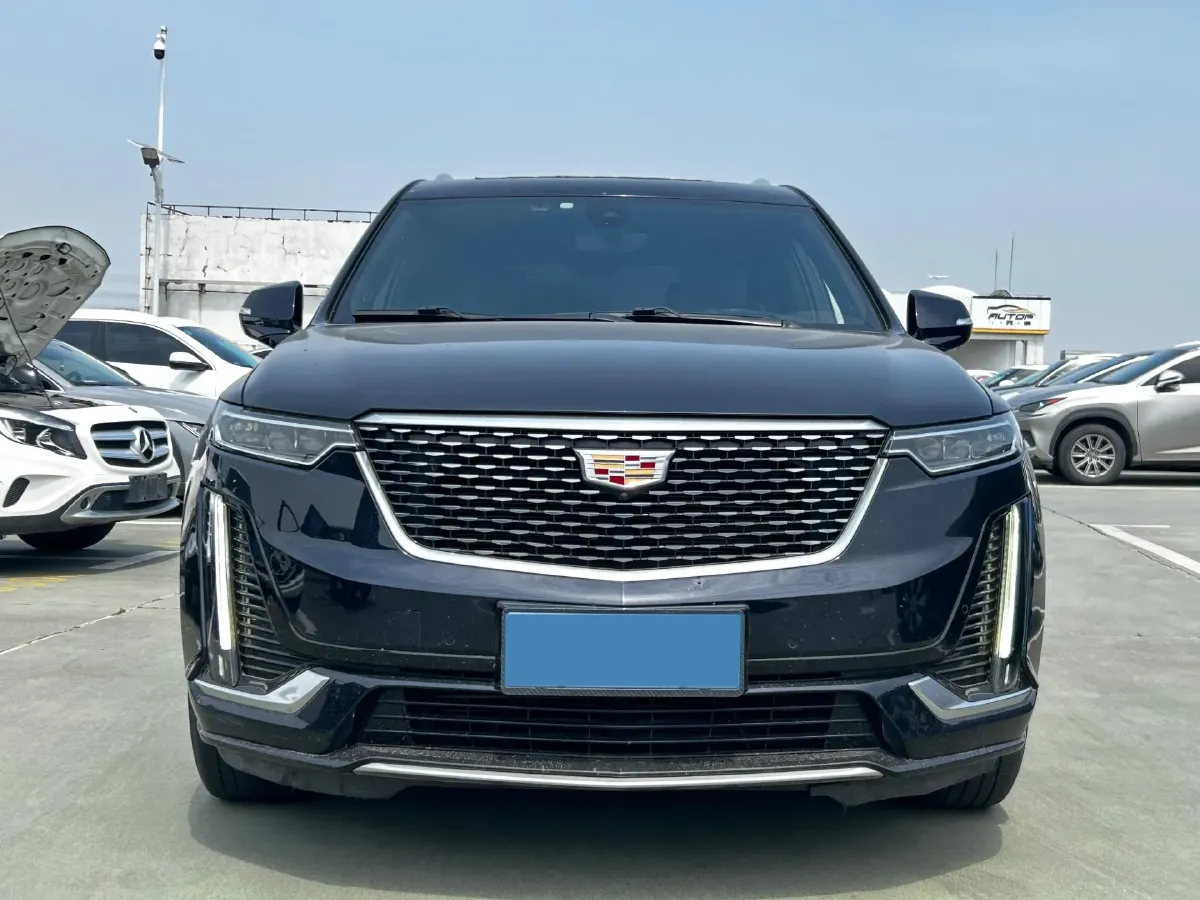 2022 Cadillac XT6 2.0T 237HP L4 9AT,autocango,china used car exporter,china ev exporter,chinese used car exporter,chinese used ev exporter