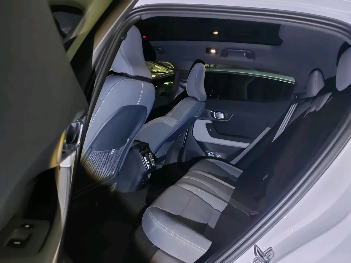 2019 BMW 2 Series 2.0T 184HP L4 8AT,autocango,china used car exporter,china ev exporter,chinese used car exporter,chinese used ev exporter