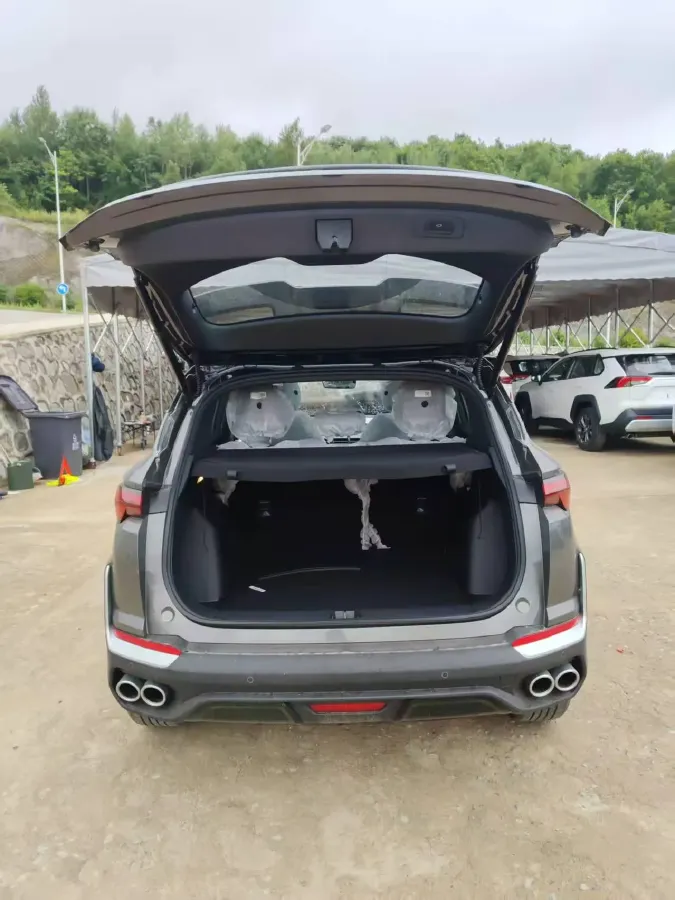 2025 Geely Coolray 1.5T 181HP L4 7DCT,autocango,china used car exporter,china ev exporter,chinese used car exporter,chinese used ev exporter