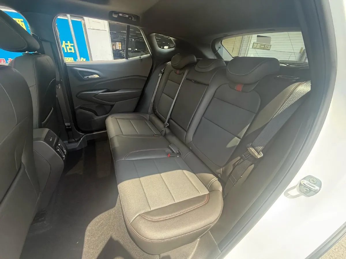 2022 Chevrolet Seeker 1.5T 184HP L4 CVT,autocango,china used car exporter,china ev exporter,chinese used car exporter,chinese used ev exporter