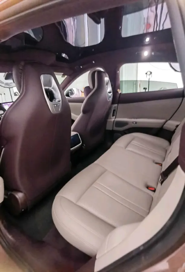 2025 MI YU7 BEV 101.7KWH,autocango,china used car exporter,china ev exporter,chinese used car exporter,chinese used ev exporter