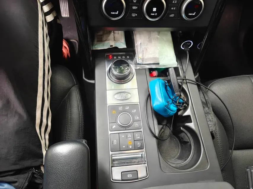 2018 Land Rover Discovery 3.0T 340HP V6 8AT,autocango,china used car exporter,china ev exporter,chinese used car exporter,chinese used ev exporter