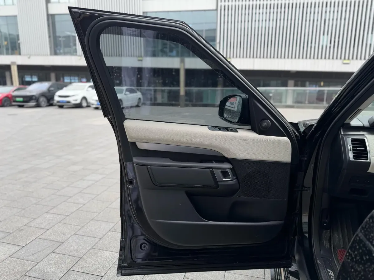 2021 Land Rover Discovery 3.0T 360HP L6 8AT,autocango,china used car exporter,china ev exporter,chinese used car exporter,chinese used ev exporter