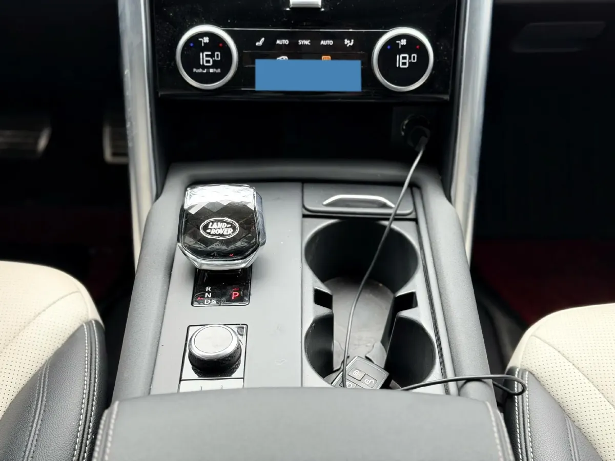 2021 Land Rover Discovery 3.0T 360HP L6 8AT,autocango,china used car exporter,china ev exporter,chinese used car exporter,chinese used ev exporter