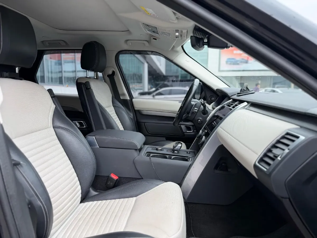 2021 Land Rover Discovery 3.0T 360HP L6 8AT,autocango,china used car exporter,china ev exporter,chinese used car exporter,chinese used ev exporter