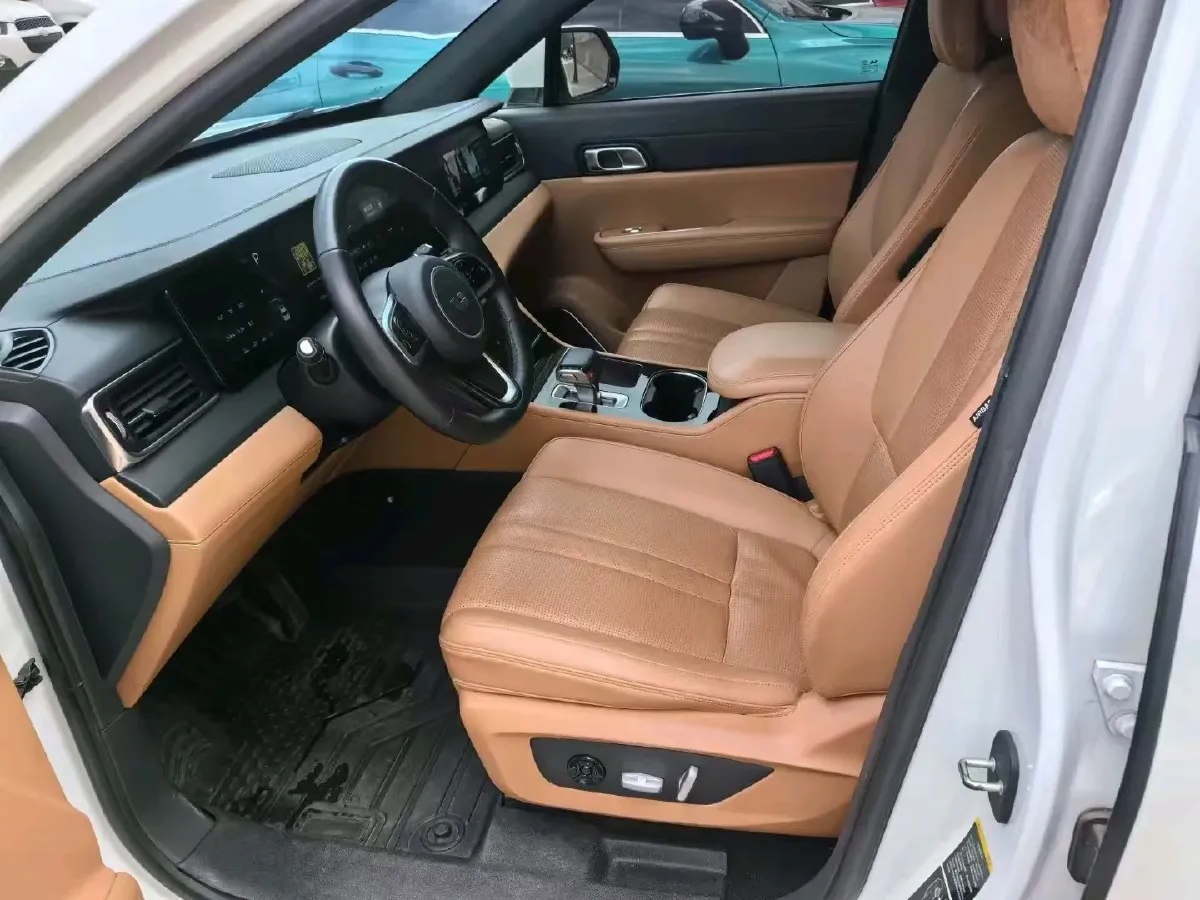 2020 Li ONE Range Extended 131HP REEV 40.5KWH,autocango,china used car exporter,china ev exporter,chinese used car exporter,chinese used ev exporter