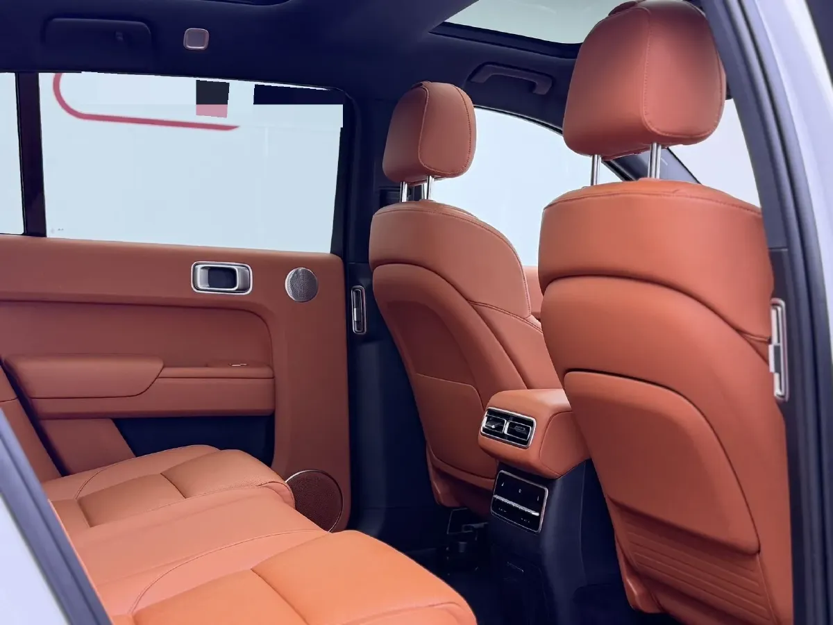 2023 Li L7 Range Extended 154HP REEV 40.9KWH,autocango,china used car exporter,china ev exporter,chinese used car exporter,chinese used ev exporter