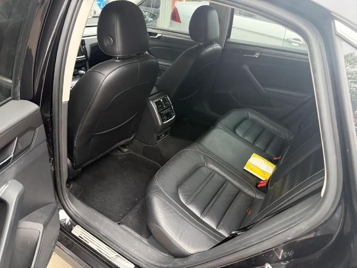 2016 Volkswagen Passat 1.8T 180HP L4 7DCT,autocango,china used car exporter,china ev exporter,chinese used car exporter,chinese used ev exporter