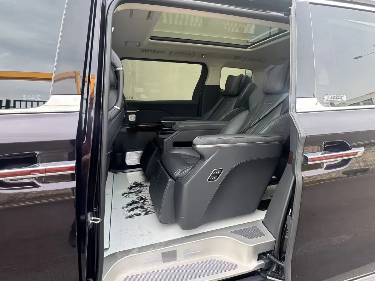 2024 HongQi HQ9 2.0T 163HP L4 1DHT PHEV 20.14KWH,autocango,china used car exporter,china ev exporter,chinese used car exporter,chinese used ev exporter