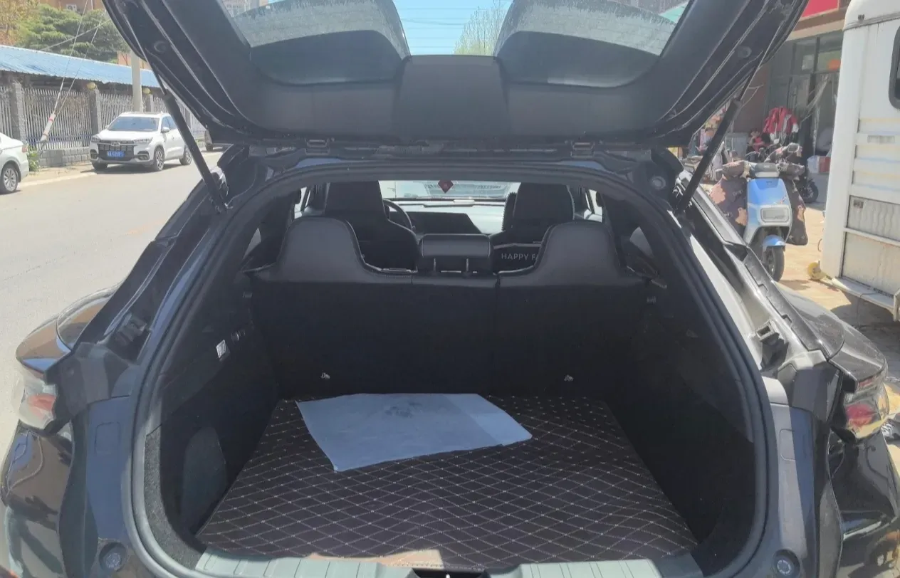 2022 ChangAn UNI-T 1.5T 188HP L4 7DCT,autocango,china used car exporter,china ev exporter,chinese used car exporter,chinese used ev exporter